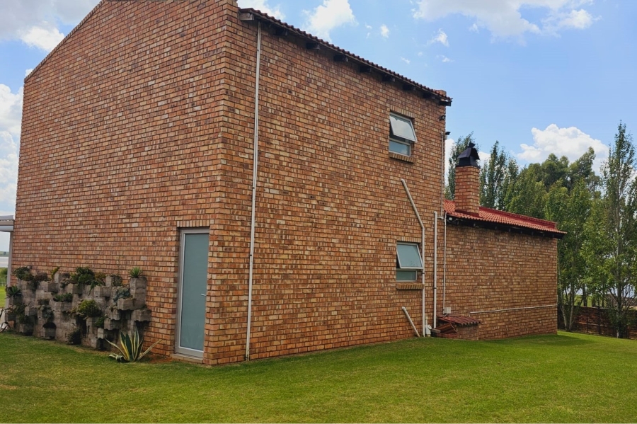 3 Bedroom Property for Sale in Oranjeville Free State